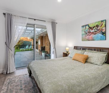 Spacious Waterfront Haven in Prime Burleigh Location! - Photo 6