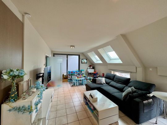 Duplexappartement met dakterras in het centrum - Photo 1