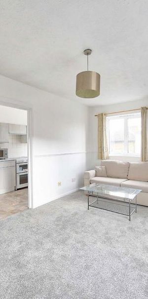 1 bedroom flat to rent - Photo 1