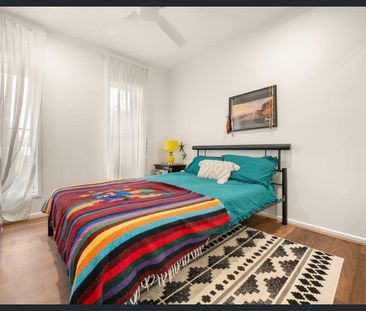 Spacious 5–6 Bedroom Family Entertainer in the Heart of Brookhaven ... - Photo 4