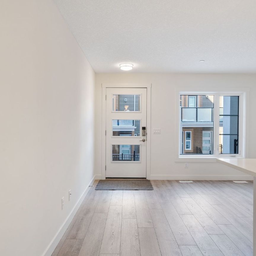 230 Livingston Common NE - Photo 1