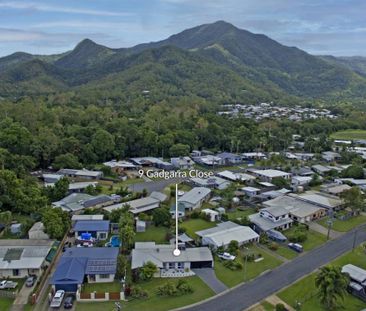 Spacious 3-Bedroom Home with Pool and Patio Bliss - Photo 3