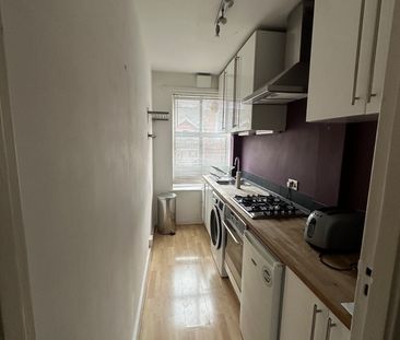 1 Bed Flat, London, SW2 - Photo 3