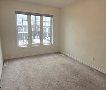 For Lease - 86 Sutcliffe Drive, Whitby, Ontario - Photo 3