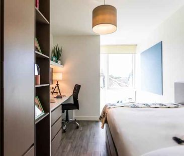 Gold Ensuite - Photo 2