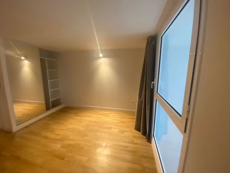 Location Appartement 4 pièces 66m² ST ANDRE LEZ LILLE 59350 - Photo 2