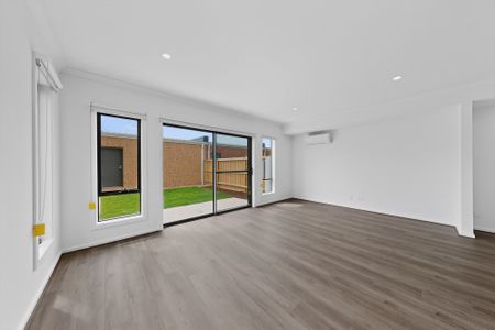 34 Jandakot, Point Cook VIC 3030 - House For Rent | Domain - Photo 2