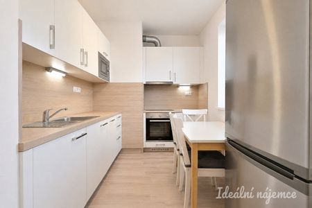 Pronájem bytu 1+kk 40 m² - Photo 2