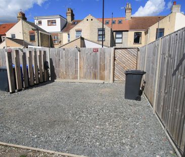 Stradbroke Road, Lowestoft - Photo 4