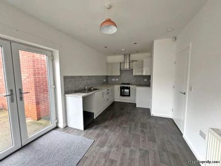 2 bedroom property to rent in Oldham - Photo 4