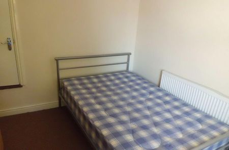 4 bedroom house to rent - Photo 3