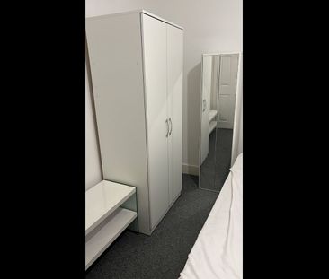 Room in a Shared House, Babington Road, NW4 - Photo 5