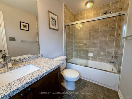 For Lease - 6 Latitude Lane, Whitchurch-Stouffville, Ontario - Photo 2