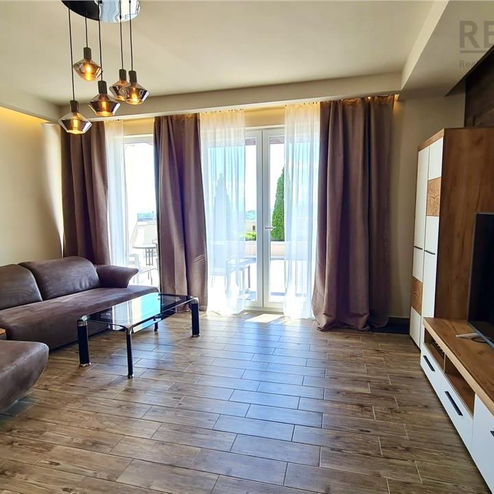Apartament 3 Camere tip Penthouse | Parcare | Urban, Coresi - Photo 1