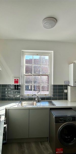 1 bedroom maisonette to rent West Street, Fareham, PO16 - Photo 1