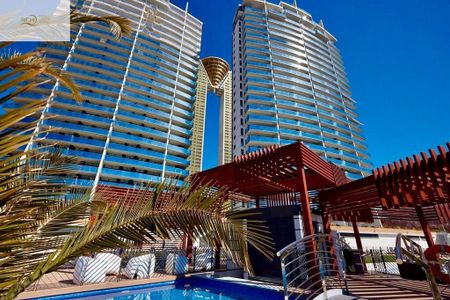 2 room luxury Flat for rent in Benidorm, Valencia - Photo 2