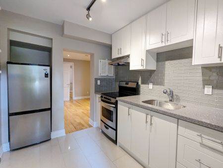 For Lease - 258 Kenilworth Avenue Unit# Main, Toronto, Ontario - Photo 4