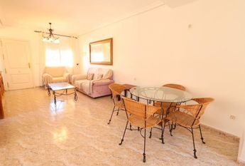 Adosado en la Regia . Temporada larga.