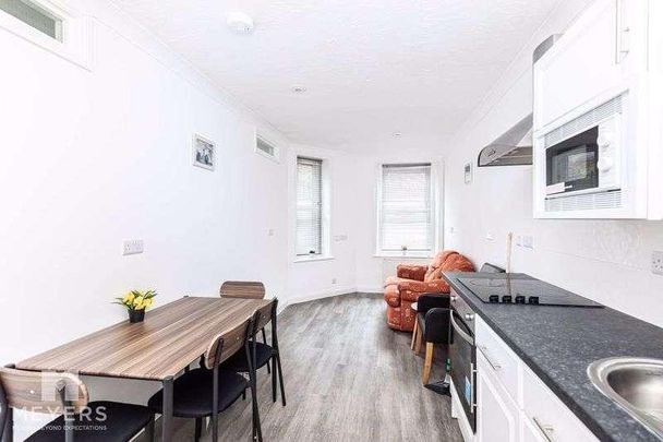 Stewart Court, St. Michaels Road, Bournemouth, BH2 - Photo 1