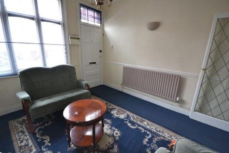 2 bedroom terraced house to rent - Photo 3