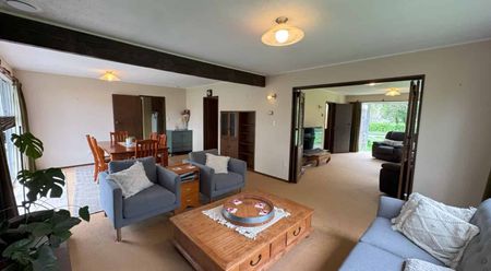 Perfect Working Family Home in Peaceful Awahuri - Photo 3