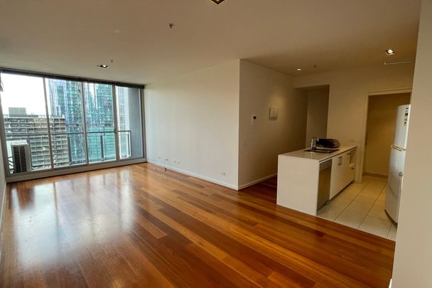 Luxury living in the heart of Melbourne CBD - Photo 1