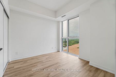 For Lease - 335 Wheat Boom Drive Unit# 2008, Oakville, Ontario - Photo 2