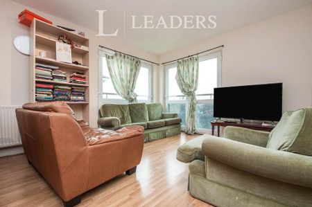 2 bedroom flat to rent - Photo 2