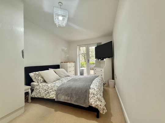 2 bedroom apartment - Photo 1