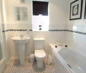 3 bedroom terraced house to rent - Photo 6