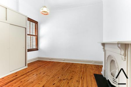 Spacious Victorian Terrace With Stunning Views & Prime Paddington Location - Photo 3