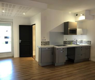 Location Appartement 3 pièces 65m² - Photo 2