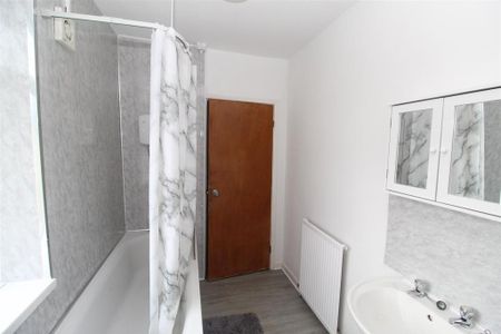 4 bedroom house to rent - Photo 2