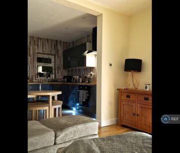 2 bedroom terraced house to rent - Photo 4