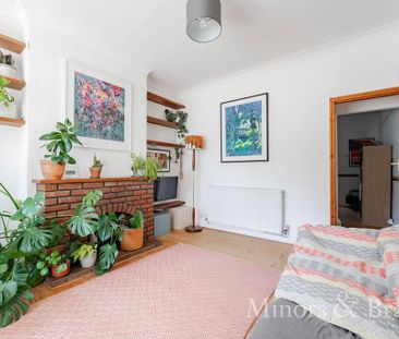 3 bedroom terraced house to rent - Photo 4