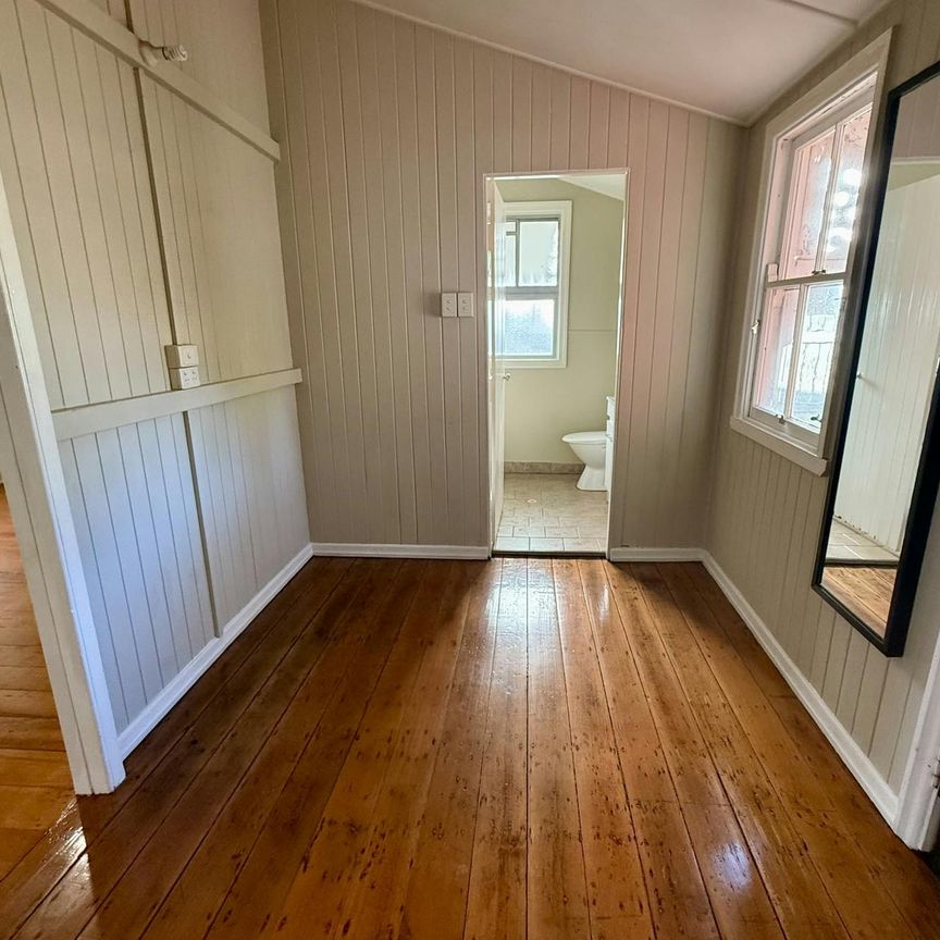 For Rent – Character Home in Idyllic East Toowoomba Location - Photo 1