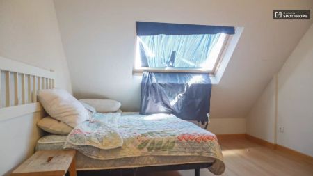 3-bedroom apartment for rent in Valdeacederas, bills included - Photo 5