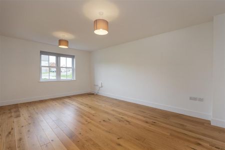 3 bedroom detached house to rent - Photo 4