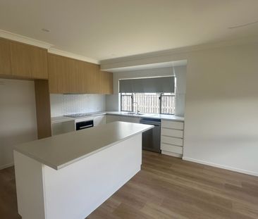 Brand New, Low Maintenance Living - Photo 4