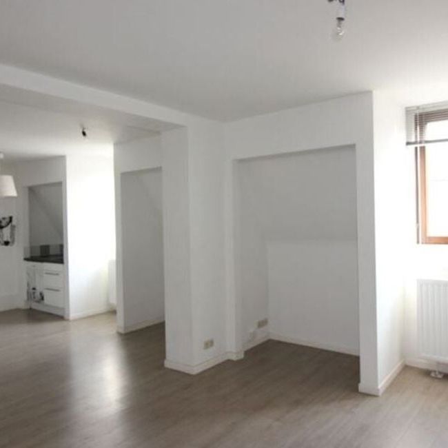Appartement te huur in Brussel voor € 1.125 met 1 slaapkamer - Photo 1