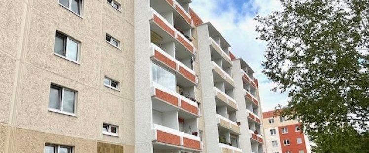 Kleine 2-Raum Single-Wohnung mit Balkon und Badewanne - Photo 1