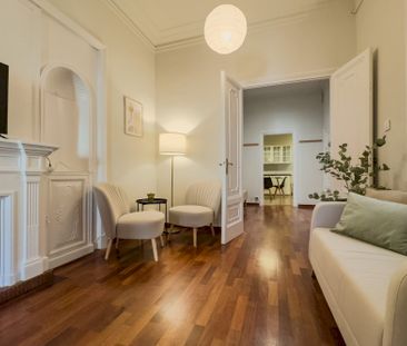 Cozy interior room in Barcelona - Photo 2