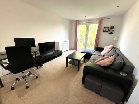2 bedroom apartment to rent - Photo 3