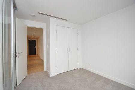 Condo in Downtown Vancouver, BC - Photo 2