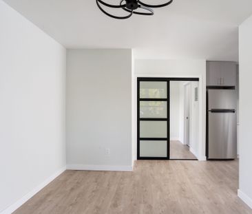 For Lease - 5 Hill Heights Road Unit# 205, Toronto, Ontario - Photo 1