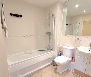 2 bedroom apartment to rent - Photo 3