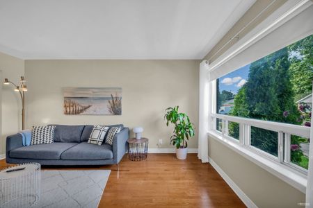 For Lease - 5 Highvale Road, Toronto, Ontario - Photo 5