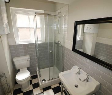 4 bedroom apartment to rent - Photo 5