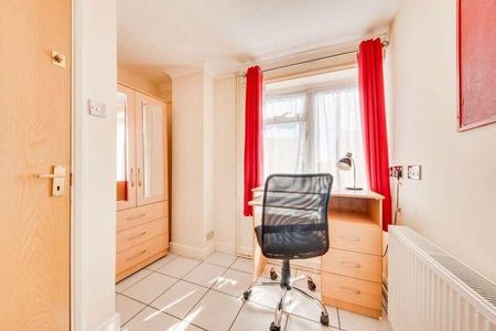 Crossways, Canterbury, CT2 - Photo 3