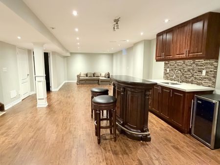 For Lease - 46 Durango Drive, Richmond Hill, Ontario - Photo 2